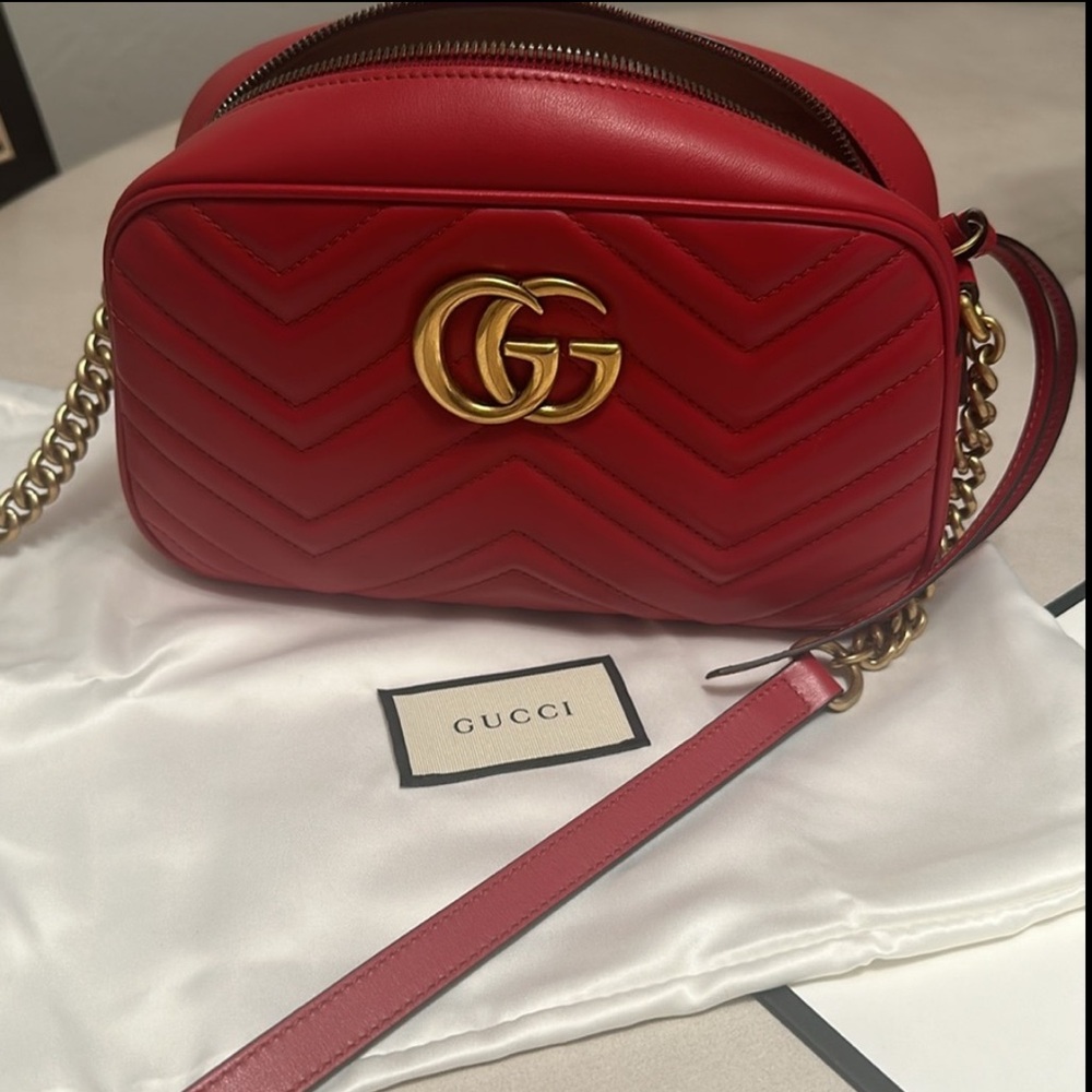 Gucci GG MARMONT MINI SHOULDER BAG